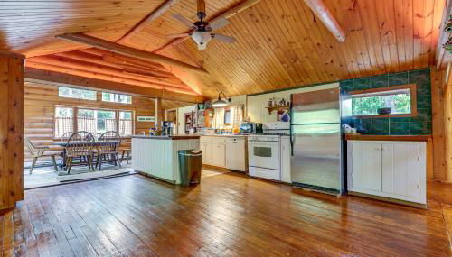 Saranac Lake Cabin with Deck Pets Welcome! - Foto 3