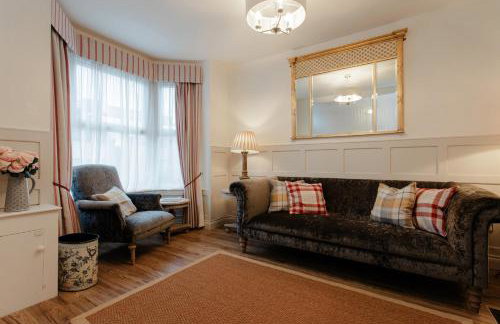 Didis Cottage-Dog Friendly-Garden-Cowes-Sleeps 4 - Foto 21