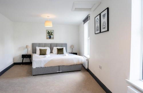 Cotswolds-Stroud-Large 5 Bedroom Home-Pool Table-Sleeps 10-Work or Leisure - Foto 29