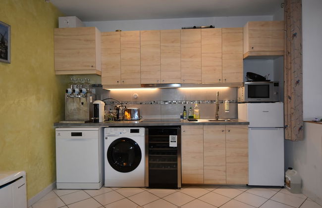 A L'OMBRE DU PALAIS - Photo 2