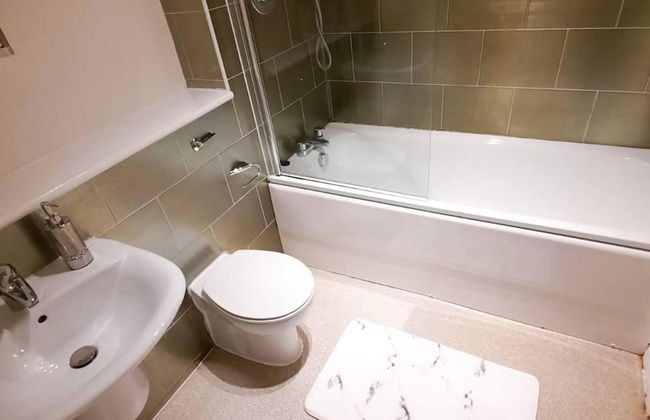 2-bed Apartment Near City Centre - Foto 27