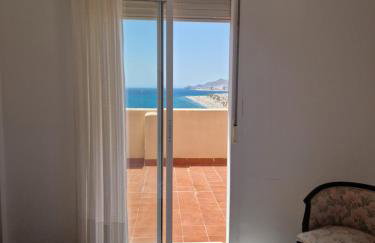 Bonito ático con vistas al mar - Foto 16