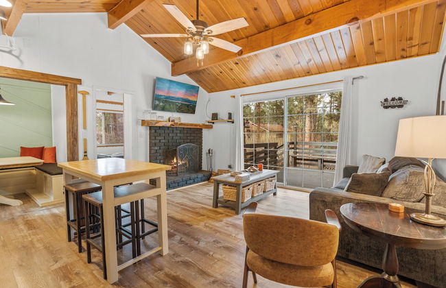 Dark Pine Retreat - Foto 8