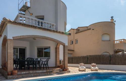 Casa con Piscina, A/A, Wifi, Barbacoa, a 200 m de la Playa - ES-89-75 - Foto 3