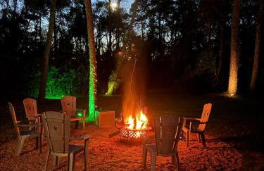 Cozy Family Getaway! - Photo 3