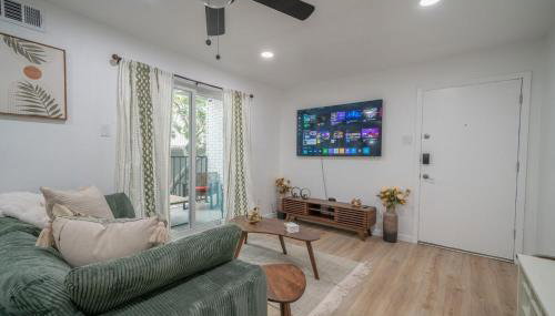 Worldcup Ready DT DFW Chic Free Parking and Pool In Medical District - Foto 1