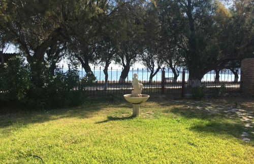 House on beach, Lesvos Nifida, Mytilene beach - Photo 29