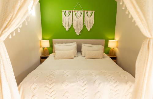 Romantic Snowdonia Cottage with Hot tub, sea & mountain views - Foto 3