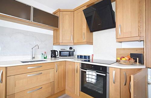 Beautiful Lodge in Newmarket with parking - Foto 7