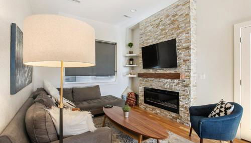 2 BDR Home Roof Deck plus Walk to Broncos and Sloans Lake - Foto 2