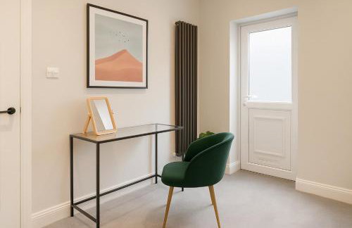 Modern Central Apartment + King Size Bed + Garden - Foto 16