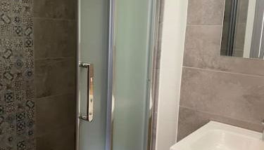 T2 4 pers face gare SNCF Appart Hotel le Cygne 3 - Foto 4