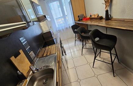 Central Charm - Bedroom & Kitchen Apartment near the Main Station Hauptbahnhof - Foto 9