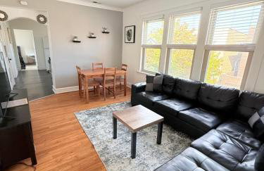 Free Parking! Private Rooftop! 3bd near downtown! - Photo 19