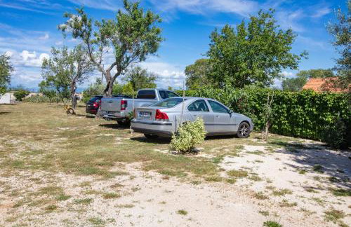 Apartments with parking space Smrdelje, Krka - 23078 - Foto 14