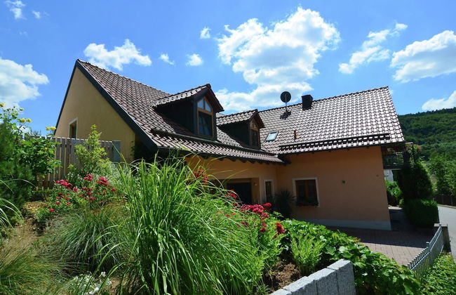 Holiday Home in Prunn Near Prunn Castle - Photo 1