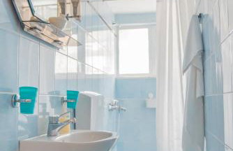 ILIOCHARI sea view apartments Oropos - Kalamos - Foto 29