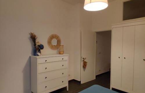 Vista sul carruggio, centro storico di Chiavari - Photo 37