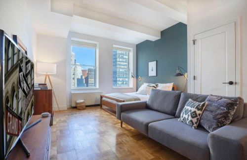 Fetching FiDi Studio in Luxury Building NYC-227 - Photo 1