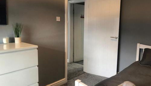 Affordable Luxury 1 Stunning apartment Sunderland close to City centre hospital Crown Works Studio and Nissan - Foto 3, towels