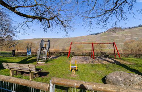 Fewomo, Mosel Maisonette, mit Terrasse & Winzerflairallee, für 6 Perfekt, für 8 geeignet - Foto 25