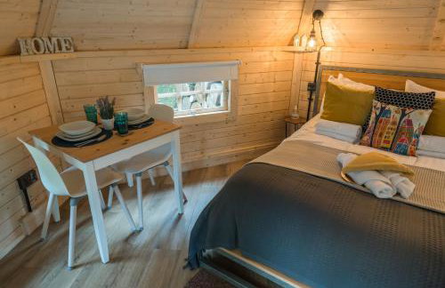 Cabin for 2 - Outdoor Bath Wood Burner - Foto 4
