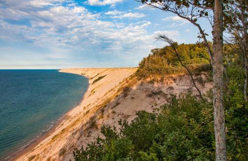 Aurora Basecamp at Pictured Rocks Sleeps 10 - Foto 25