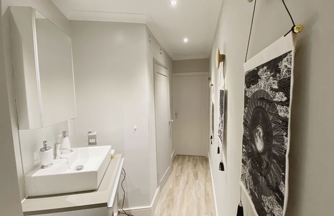 Remarkable 1-bed Studio in London - Photo 10