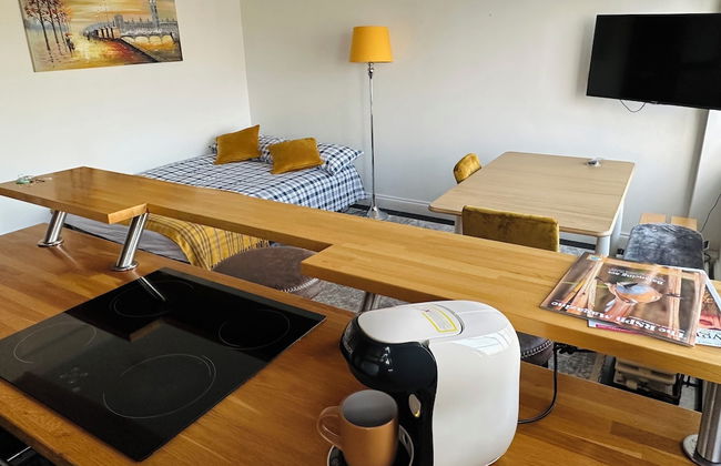 Camden Skyview Mansion - Photo 15