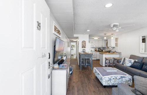 Ocean Block Condo 100 Steps From the Beach - Foto 2