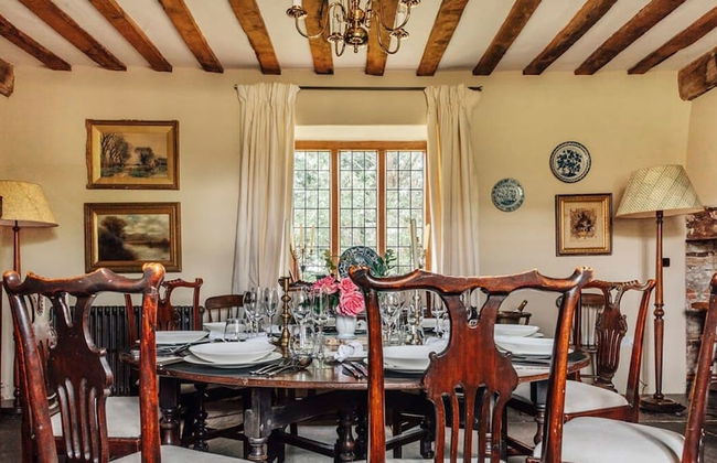 Lavish Tudor Hall Gardens - Sleeps 14 - Foto 30