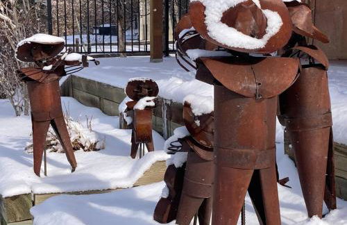 Picturesque Pueblo at Palmer Lake Sleeps 14 - Foto 46