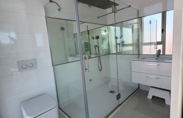 Apartamento Cubo de Cristal con piscina y vistas al mar - Foto 10