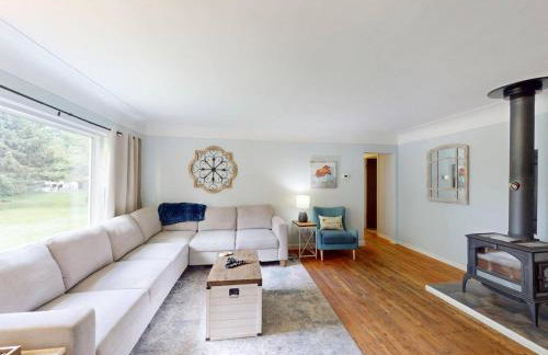 Rustic Kirtland Farmhouse Retreat - Foto 1