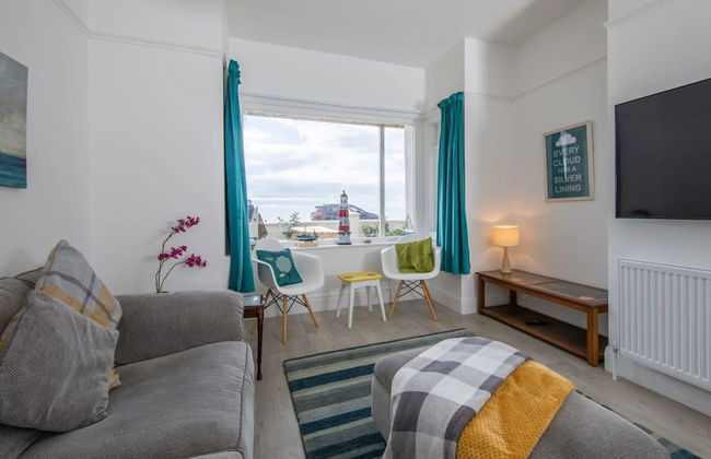 Absolute Beachfront With Decked Garden Oasis and Views - Foto 62