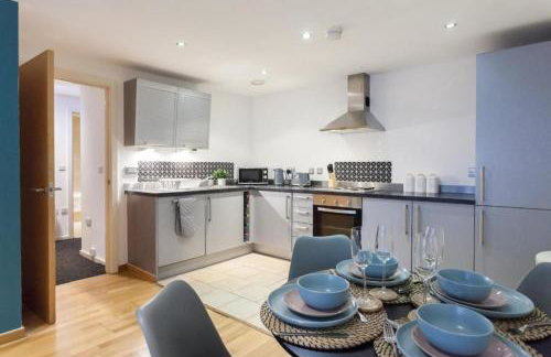 Elegant City Retreat Contemporary 2BR 2BA Netflix Included - Foto 5