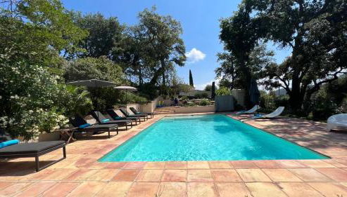 Bergerie à quelques minutes du centre de Grimaud - Foto 2, Garden, sunbed, Garden view