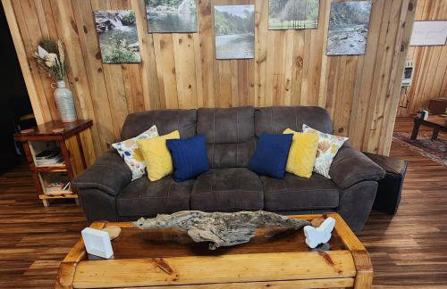 Unique Country Cabin Meets Farmhouse Modern!!! - Foto 12