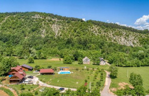 Nice Home In Gospic With Sauna - Photo 15