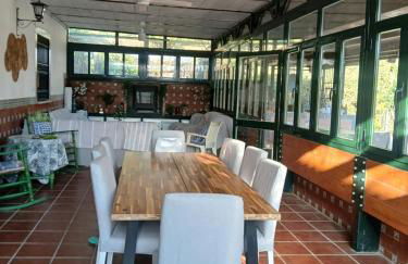 Spacious Garden Villa, private pool, huge grounds with orange trees - Foto 3