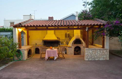 Villa Elli 1 Beach front with garden - Photo 23