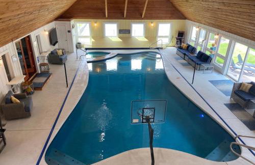 Indoor Pool Near Grand Haven & Lake Michigan Beach - Foto 1
