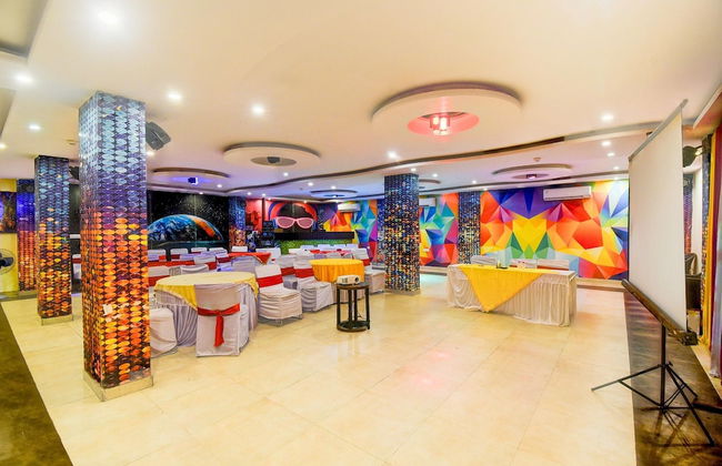 Luxury Stays With Pool Near Akshardham Temple - Foto 26