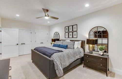 Luxury Estate with Stadium TDJ Views Sleeps 20 - Foto 13