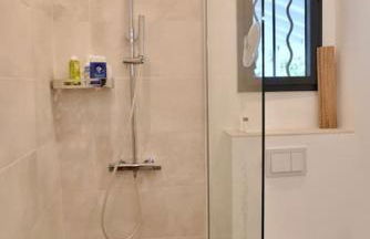 Top of house with sea view 50m from the beach - Foto 13