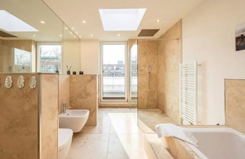 have-a-nice-Stay - Penthouse I Innenstadt I wenige Minuten zum Bahnhof I riesige Dachterrasse - Foto 8