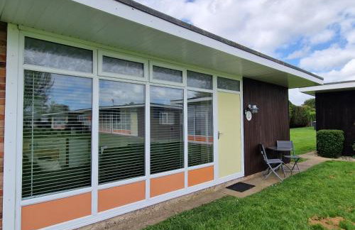 169 Broadside Holiday Chalet near Broads & Beaches - Photo 6