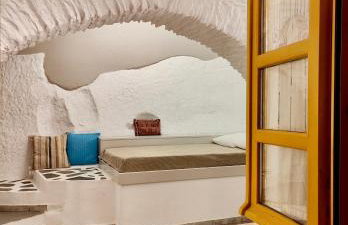 Ioulis Century Home - Photo 36