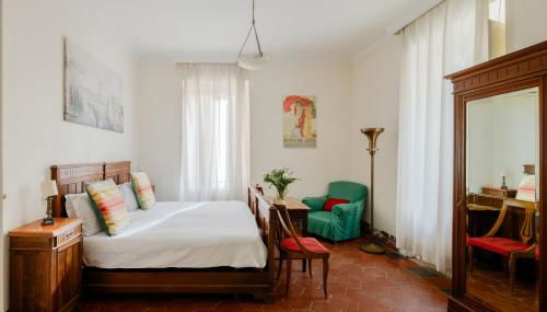 Charming apartment in a 1910s building 2 min walk from the Colosseum - Foto 2
