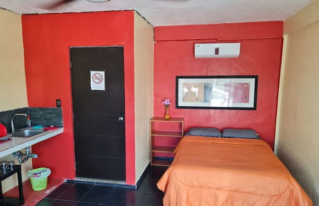 Independent Apartment Wifi AC, Stove, Fridge, TV - Foto 4